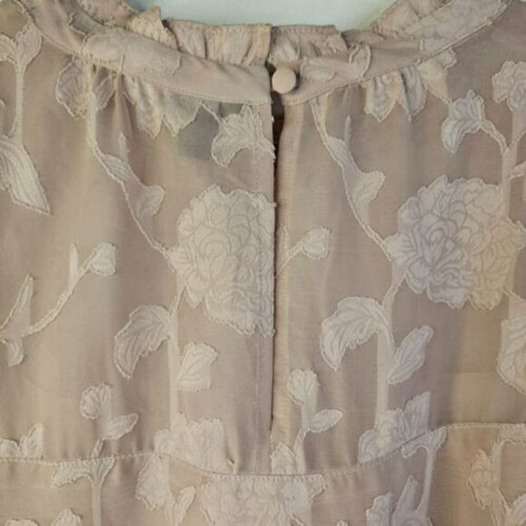 Torrid Floral Long Sleeve Blouse Chiffon Clip Bubble Hem Pink Size 3 3X 22-24 - Picture 4 of 11